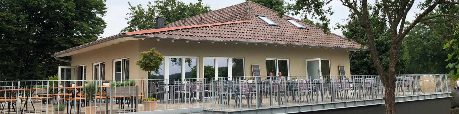 Das neue Clubrestaurant des GC Schloss Monrepos in der Außenansicht (photo by GC Schloss Monrepos) 