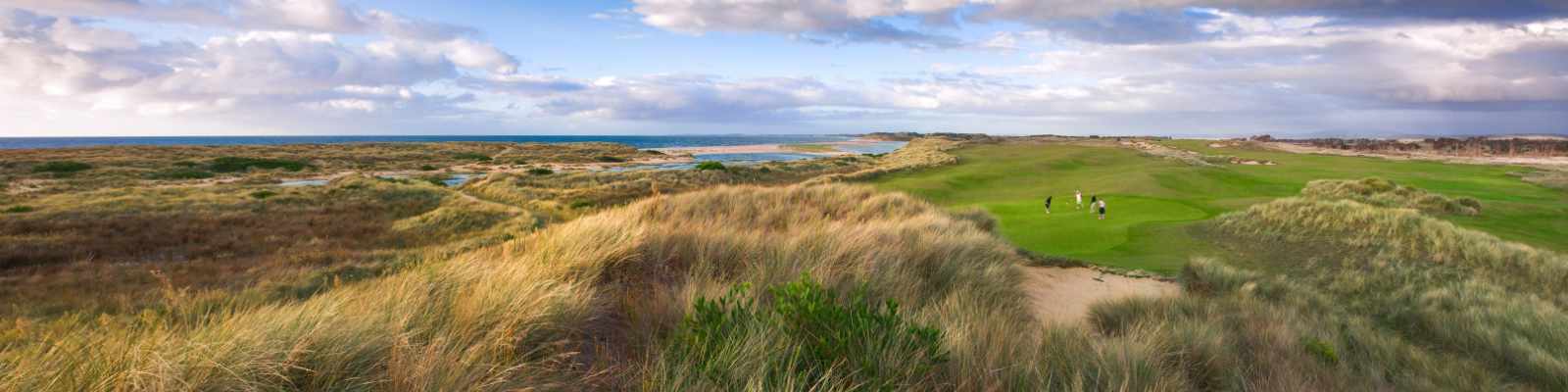 Golfplatz Barnbougle Dunes in Australien (photo by Inesa Hill / Shutterstock.com)